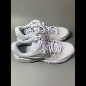 Nike Women's Court Lite 2 Tennis Shoe 11.5